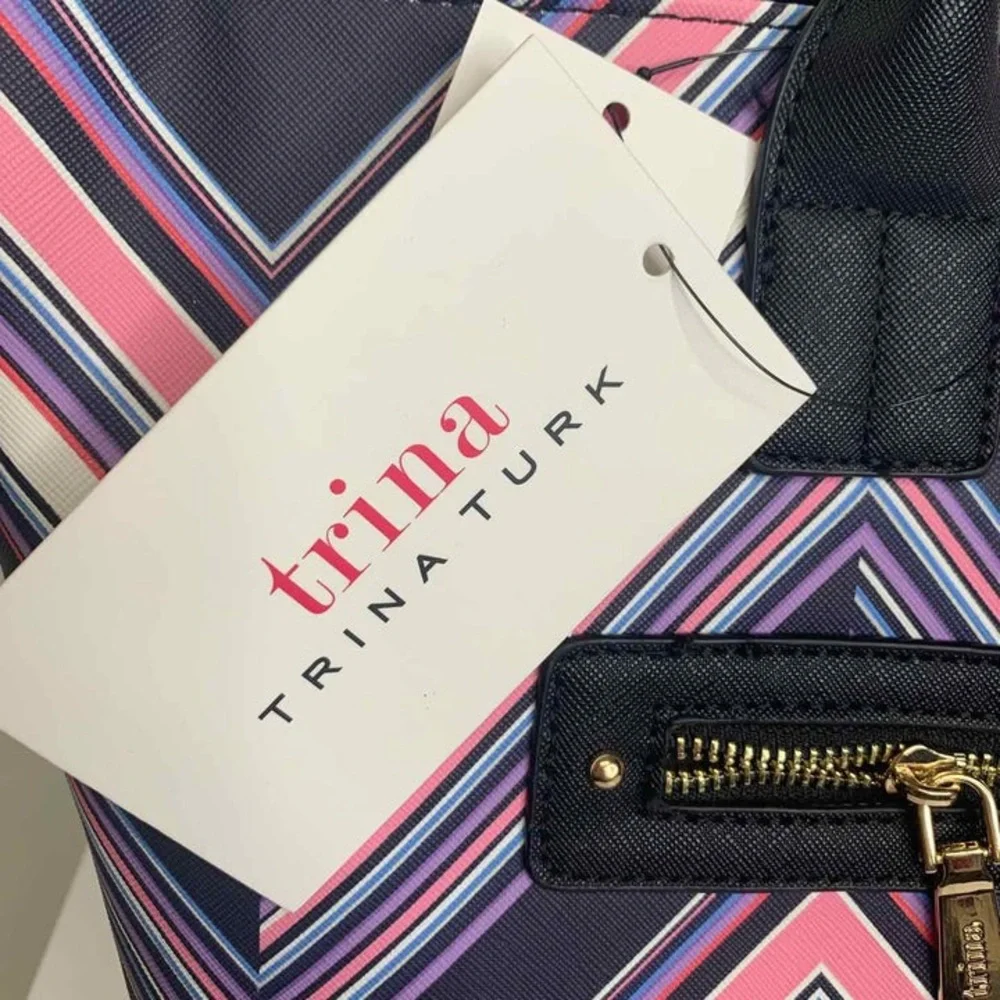 Trina Turk Chevron Print Tote  w/ Crossbody Strap NWT MSRP $148